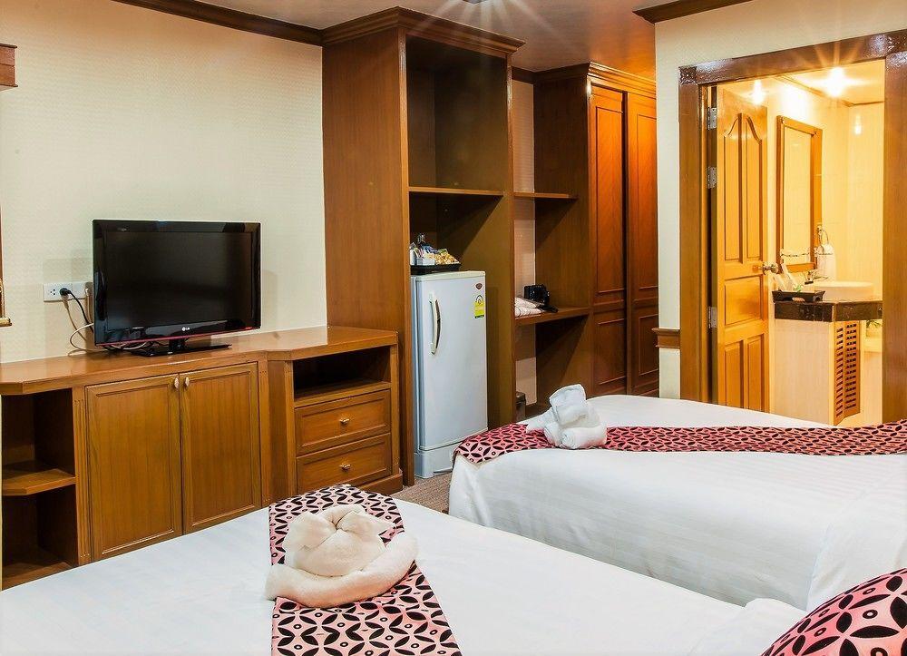 Oyo 796 Paradise Sukhumvit Hotel Bangkok Buitenkant foto