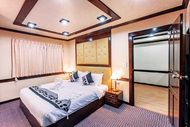 Oyo 796 Paradise Sukhumvit Hotel Bangkok Buitenkant foto