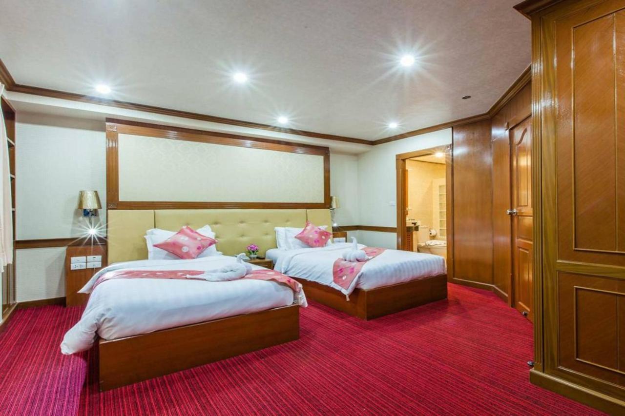 Oyo 796 Paradise Sukhumvit Hotel Bangkok Buitenkant foto