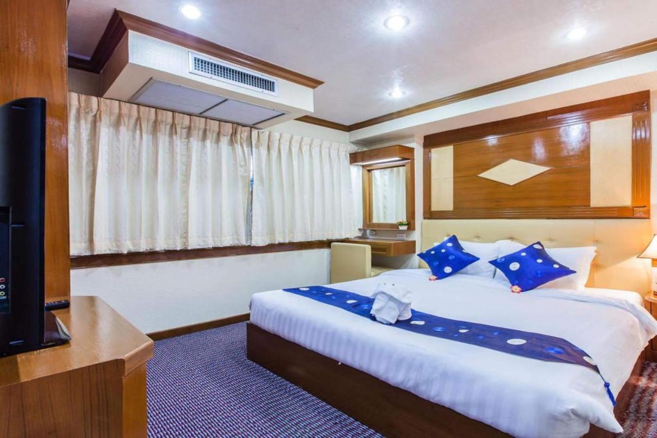 Oyo 796 Paradise Sukhumvit Hotel Bangkok Buitenkant foto